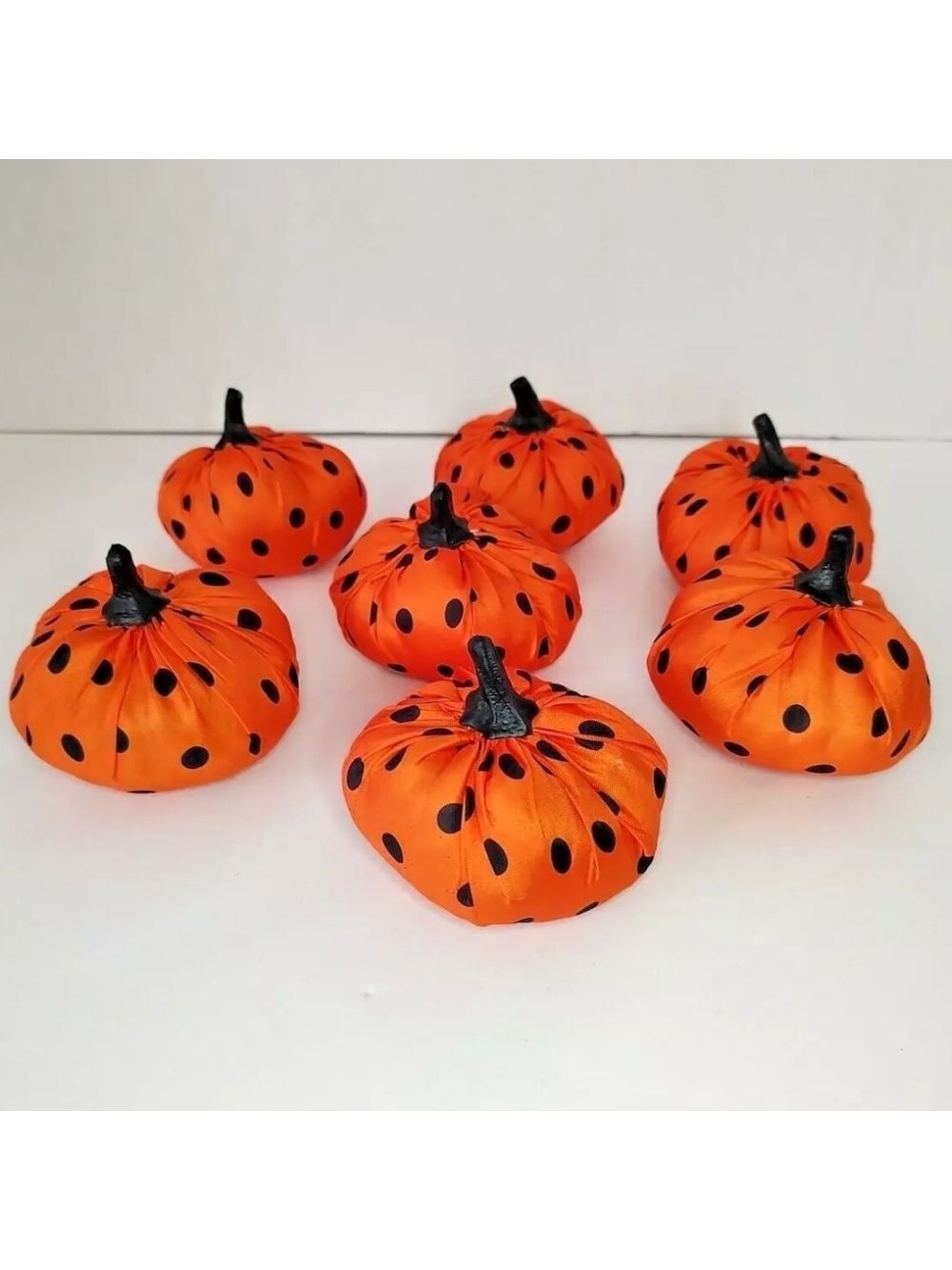 13 Fun Fall. Items 7 Fabric Pumpkins , Twine 1 Ea & 5 Signs AMAZIMG SO cut - Picture 7 of 14